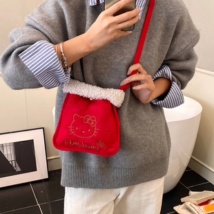 新年毛绒包儿童包包2025新款网红洋气小女孩外出斜挎包女童拜年包