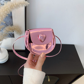 儿童包包2025新款 网红洋气小女孩外出配饰斜挎包女童小方包单肩包