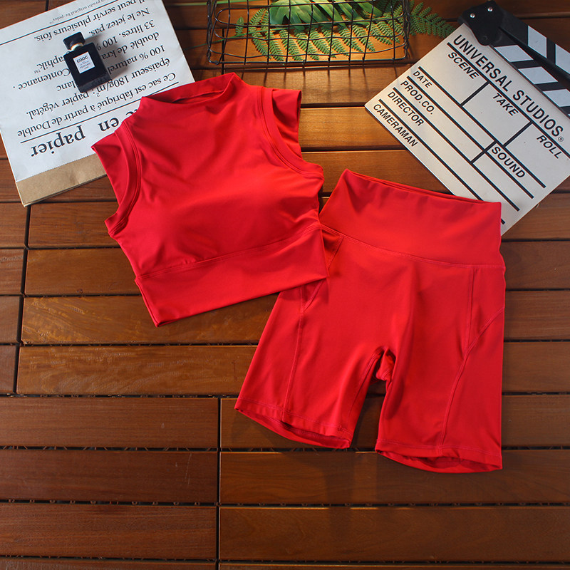 高领运动内衣套装女夏季瑜伽短裤训练防走光收副乳一体式固定文胸