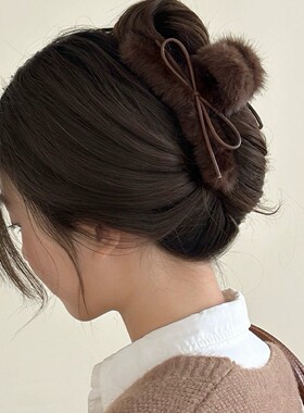 毛绒蝴蝶结大号抓夹女2025新款高级感后脑勺发夹气质鲨鱼夹子发饰