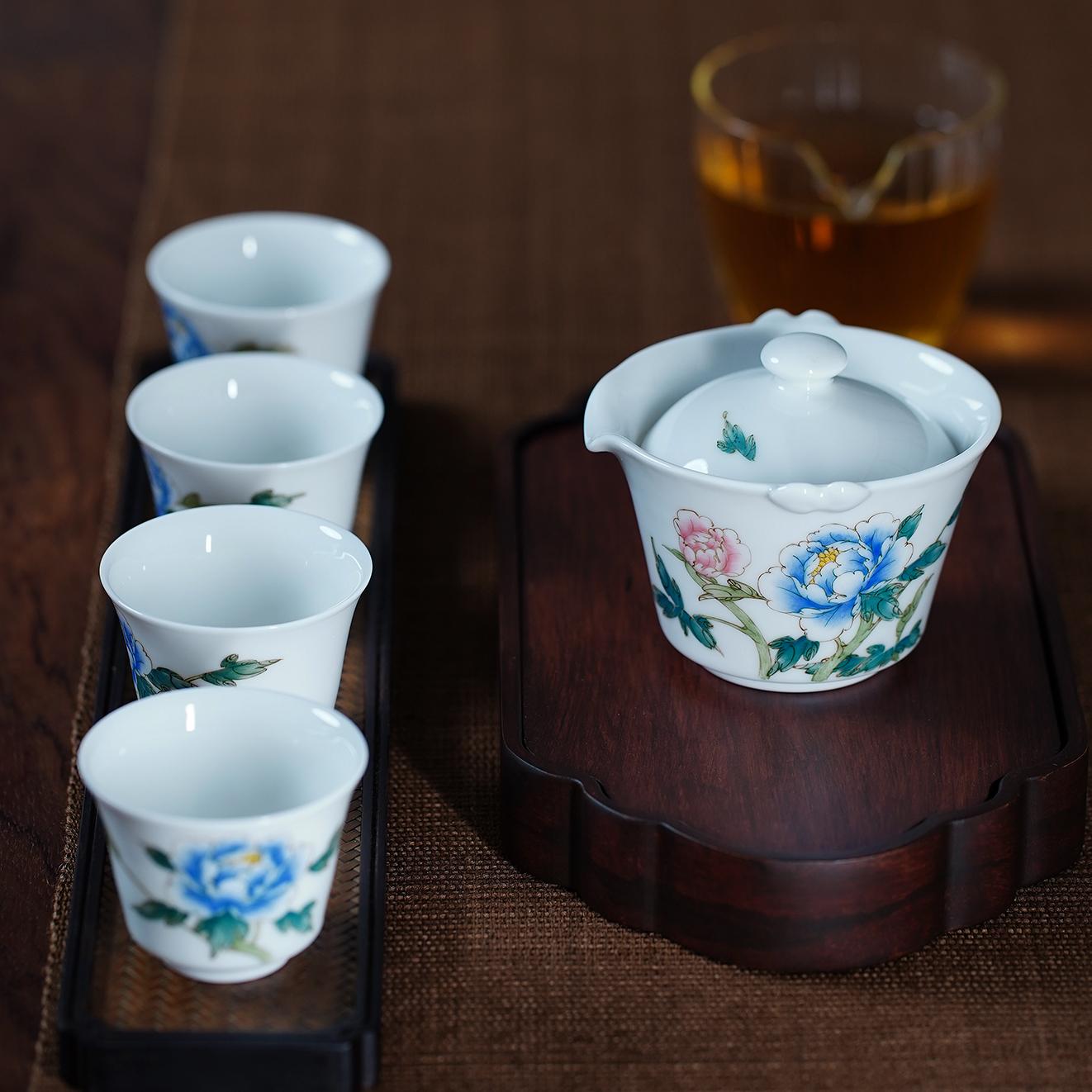 景德鎮粉彩兩才蓋碗茶杯