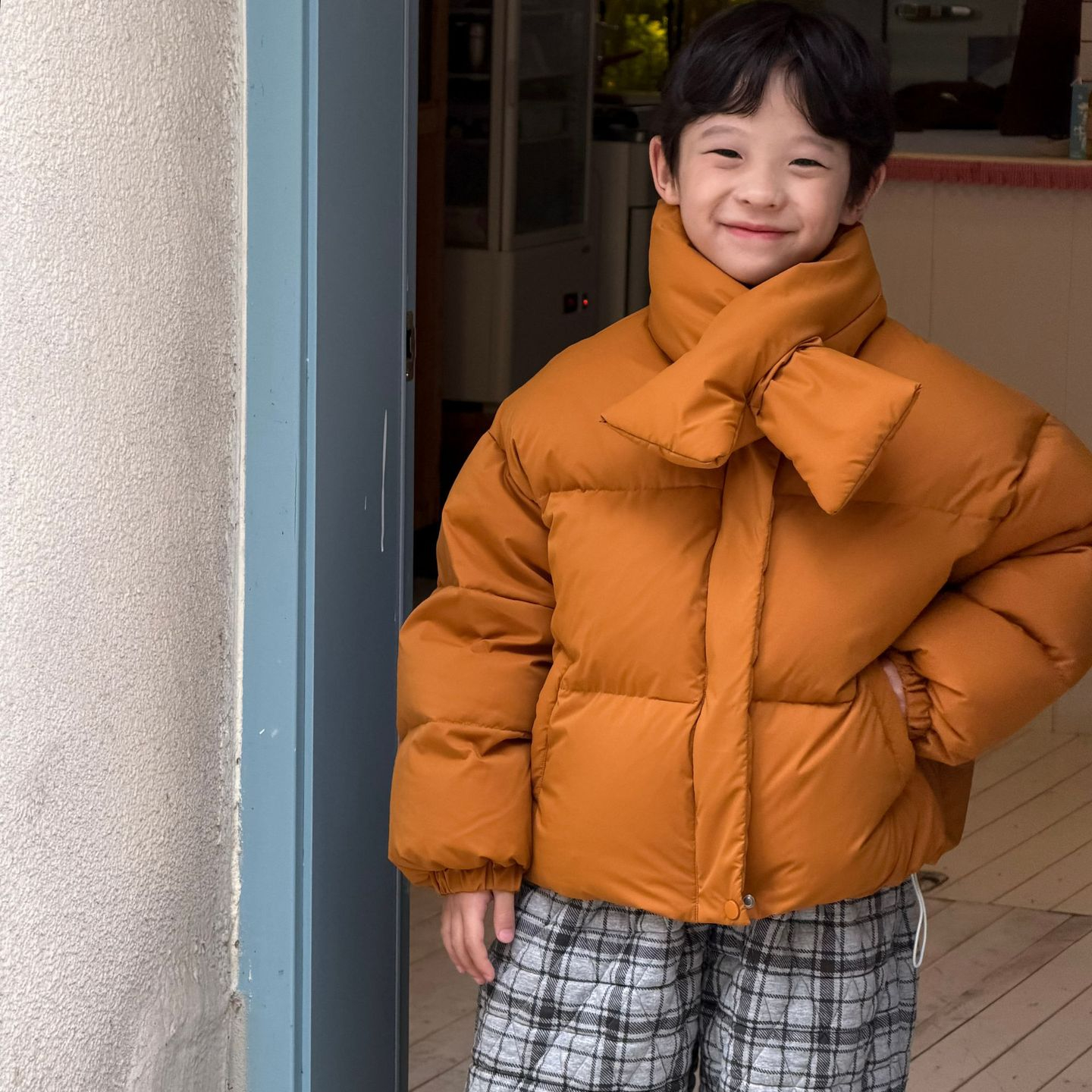 男童冬季保暖南瓜色围巾羽绒服潮
