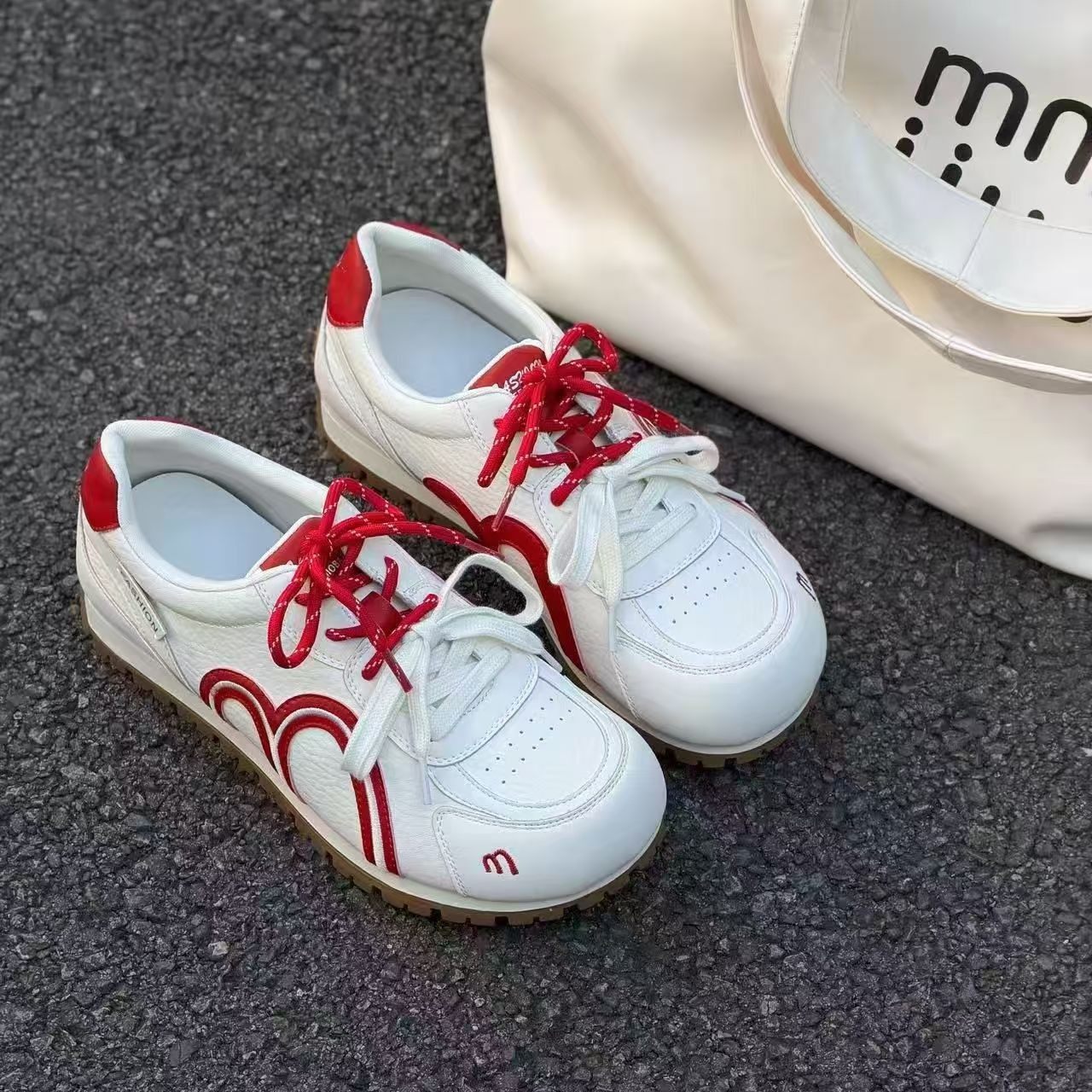 春季新款真皮大码女鞋40-41小白鞋42-43时尚舒适百搭休闲,女鞋,时尚休闲鞋,淘宝优惠券,粉丝福利购,淘宝优惠卷