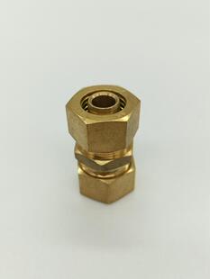 灵龙铝塑管太阳能铜配件 1014/1216/1418/1620/2025/2632等径直通