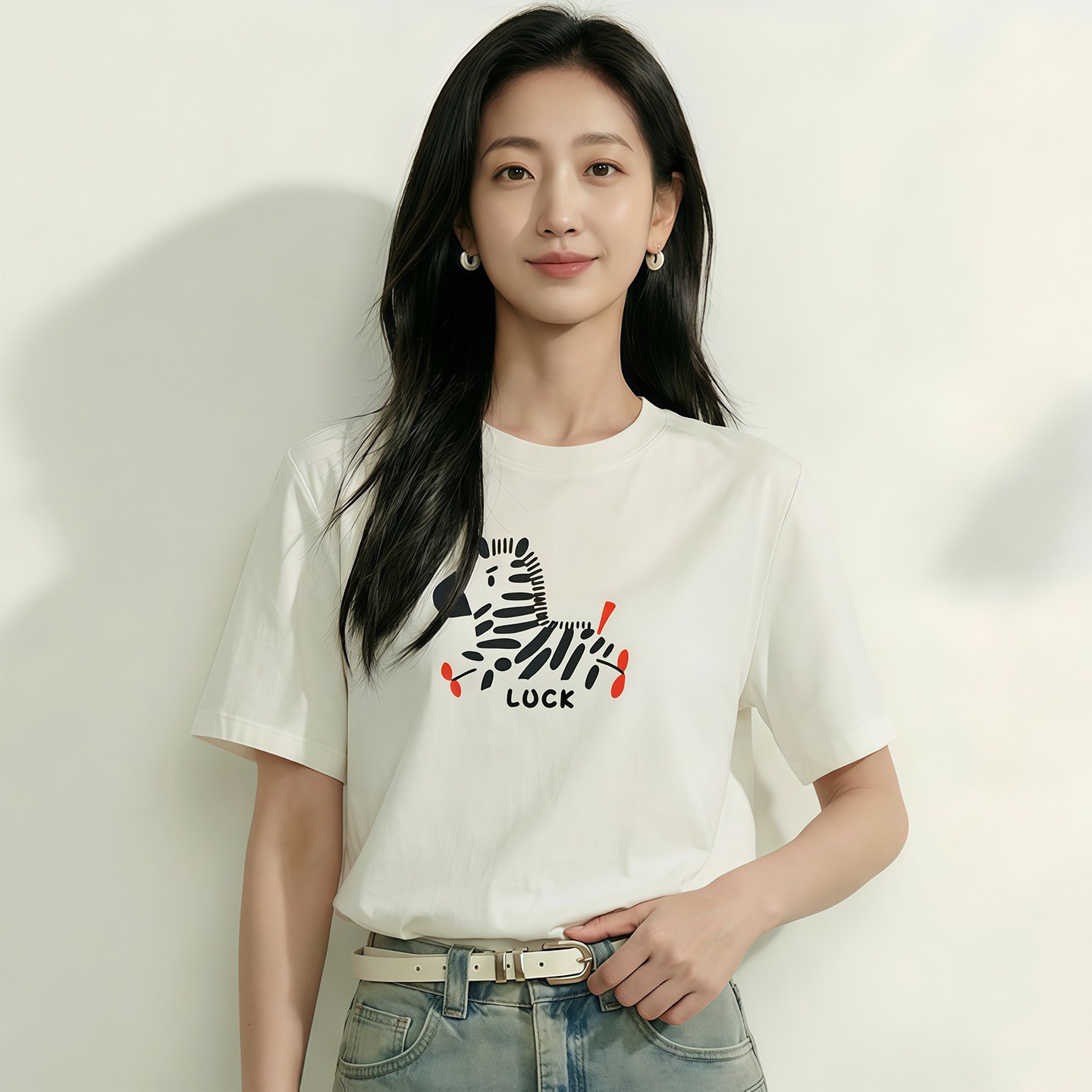 2026夏季新款小马印花T恤女短袖宽松显瘦正肩百搭白色体恤上衣