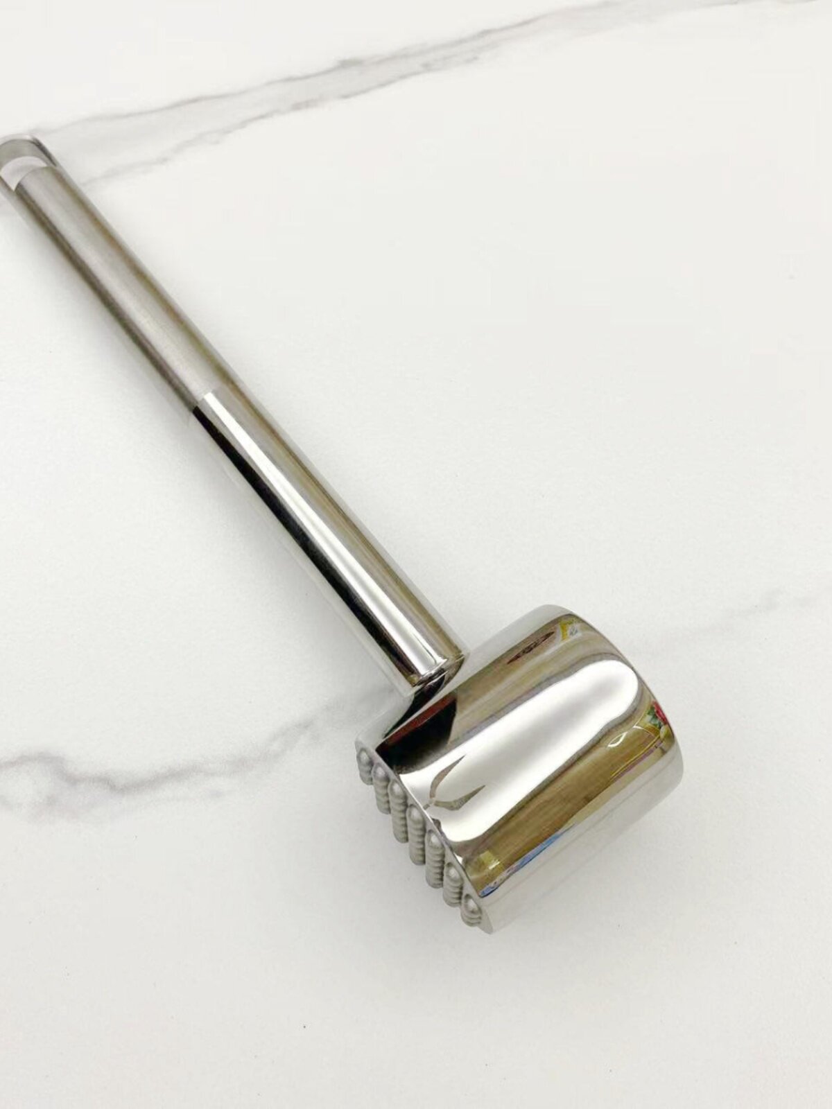 독일에서 대외 무역 수출 SHUANGJIA 스테인레스 스틸 고기 망치로 고기 망치를 풀기 위해 양면 스테이크 망치로 가정 구타 유물에 대한 고기 망치를 부드럽게 만들기