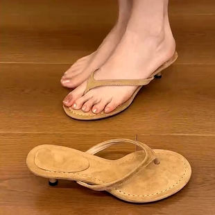 人字拖女外穿夏季2026新款法式小猫跟夹脚趾细跟中高跟沙滩凉拖鞋