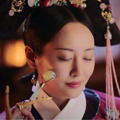 岫玉按摩器脸部玉石滚轮 美容器面部刮板紧致V脸神器华妃同款玉轮