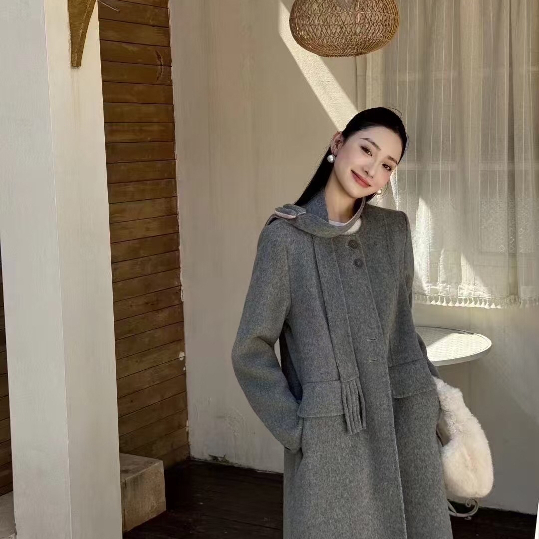 繁花时尚百搭圆领单排扣羊毛外套（含100羊毛）251221