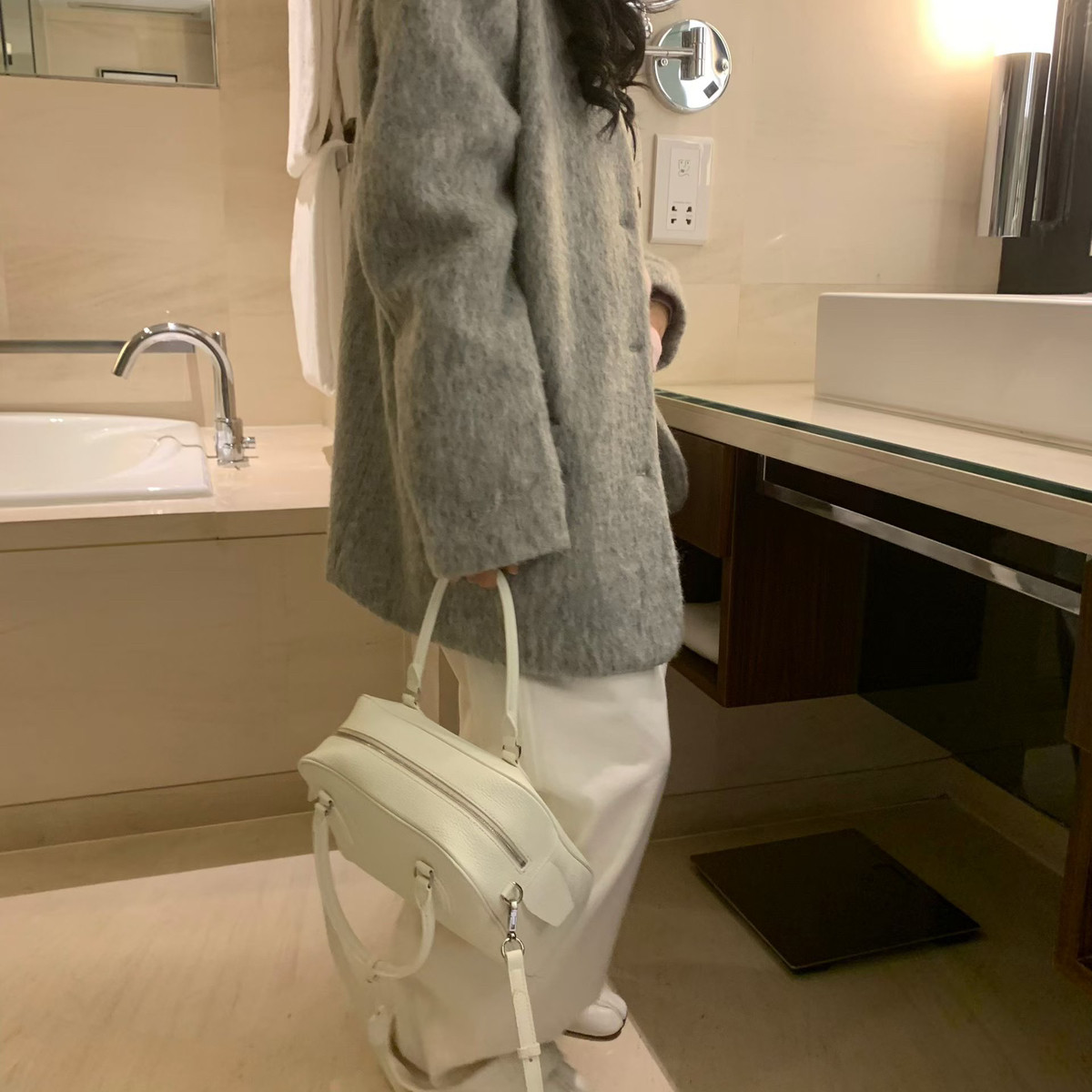 繁花冬上新氛围感百搭款V领单排扣羊毛外套（含50羊毛）t357-,女装/女士精品,羽绒服,淘宝优惠券,粉丝福利购,淘宝优惠卷