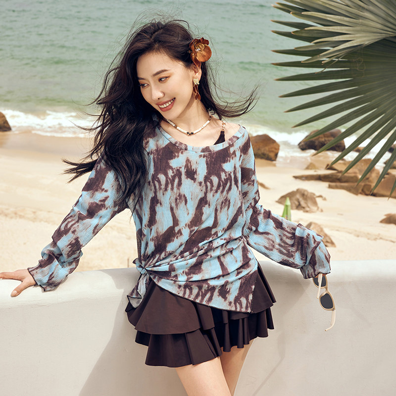 泳衣女体绝美海边度假长袖罩衫裙式三件套遮肚微胖温泉夏季游泳衣