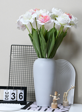 翻瓣高级感郁金香仿真花束假花高档花瓶摆件单支道具摆设客厅送人