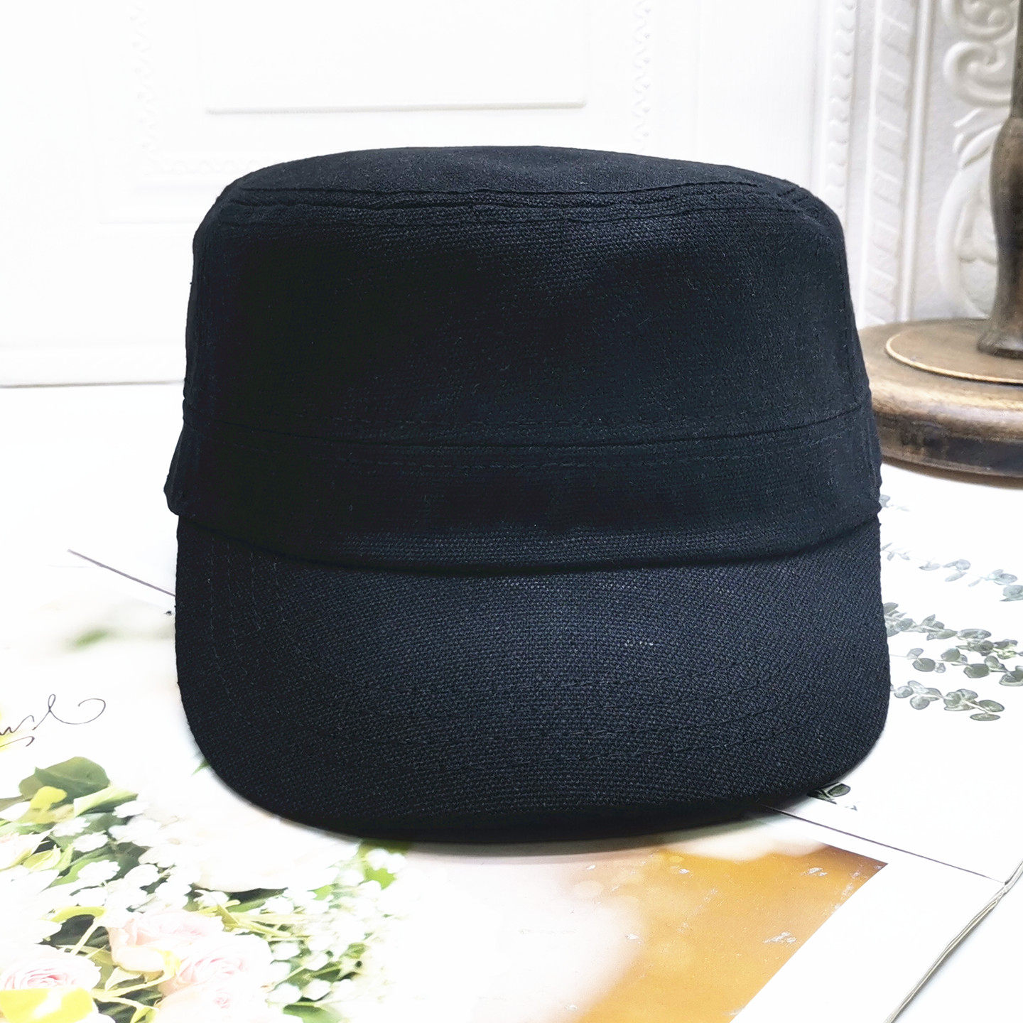 新款男女黑色帆布面料光版休闲户外日常佩戴短檐工装风格平顶帽