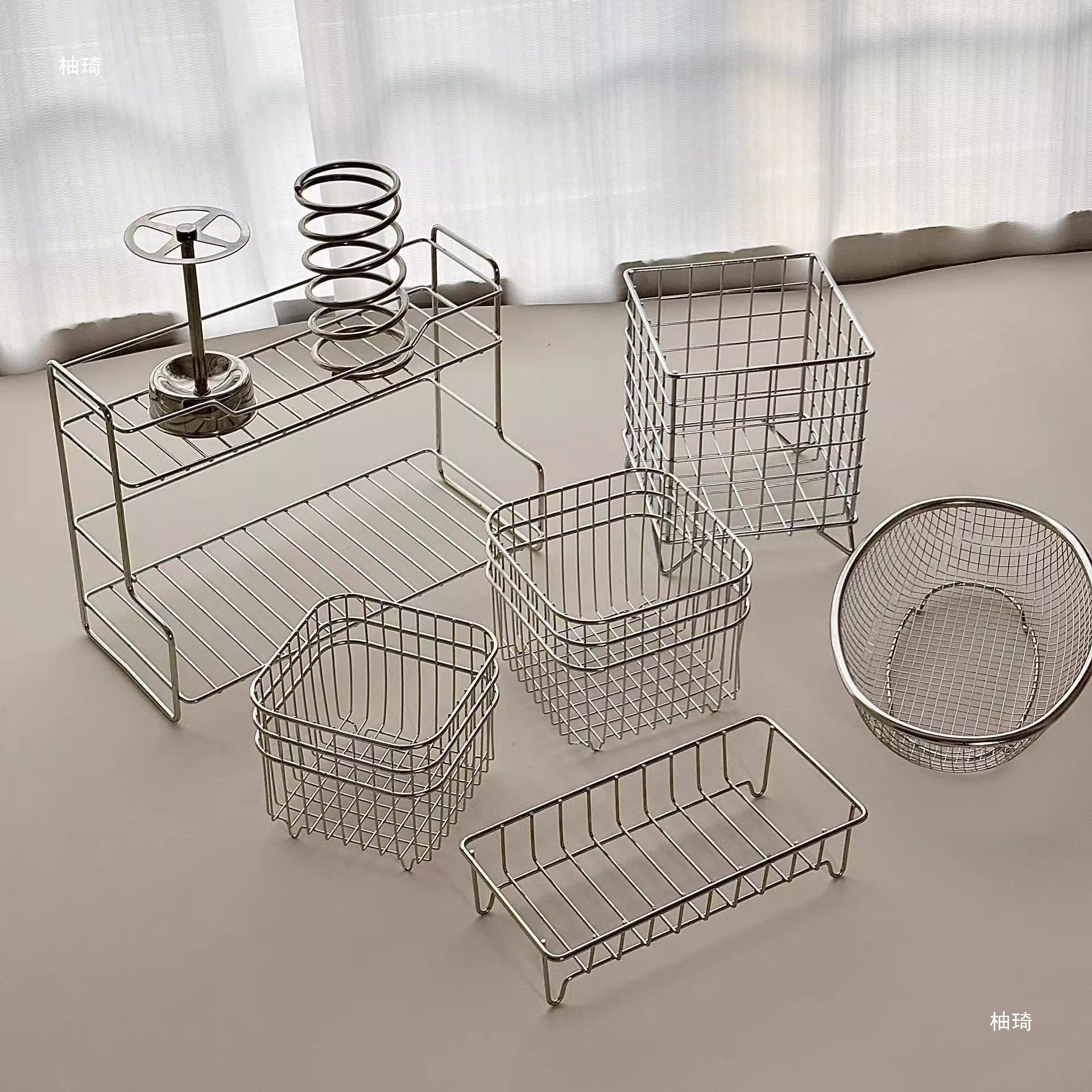 洗漱台收纳架桌面收纳盒不锈钢沥水置物化妆品筐篮卫生间浴室厕所,家庭/个人清洁工具,浴缸置物架,淘宝优惠券,粉丝福利购,淘宝优惠卷