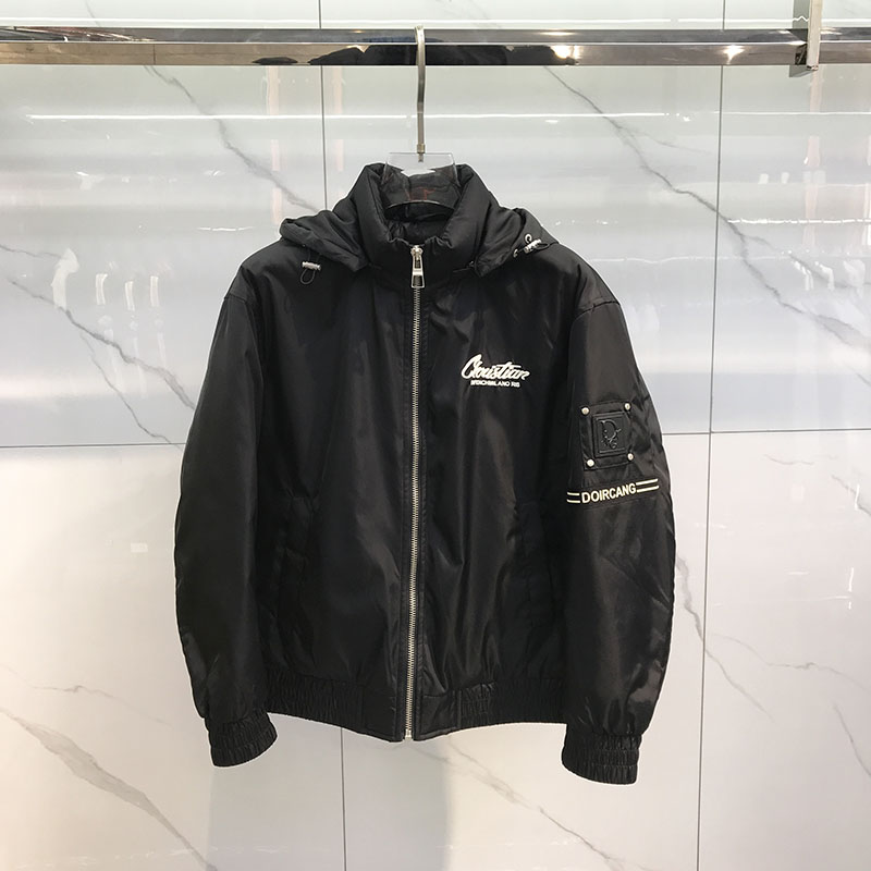 时尚潮流连帽休闲短款刺绣羽绒服