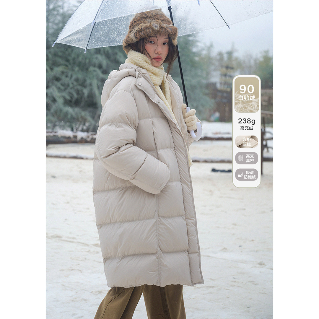 高充绒量保暖防寒白色连帽羽绒服