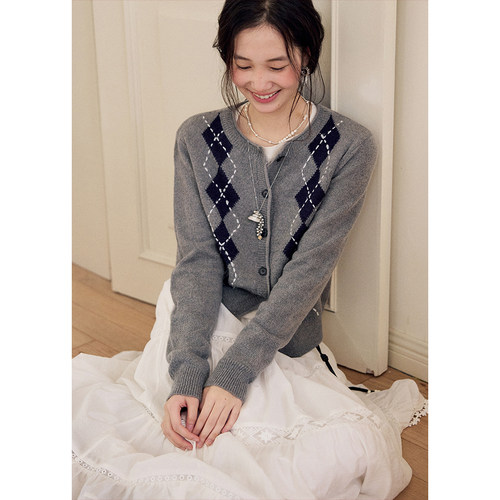 马海毛撞色菱格羊毛针织开衫