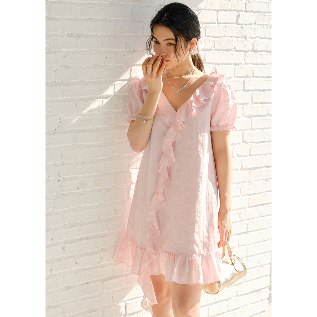 BLUEerror 宽松v领双层荷叶边短袖粉色连衣裙女花边显瘦裙子夏季