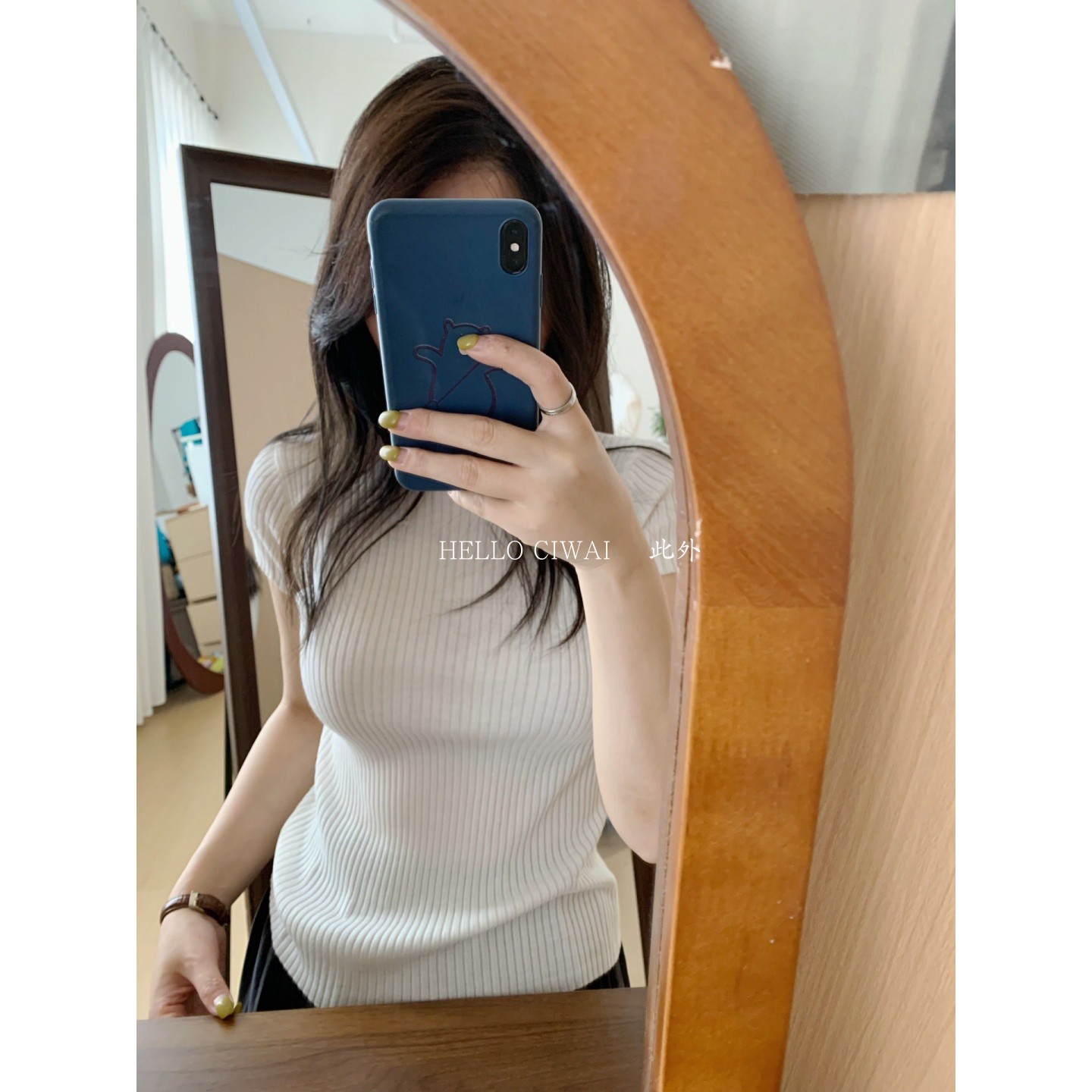 此外立领坑条短袖针织打底衫女图片