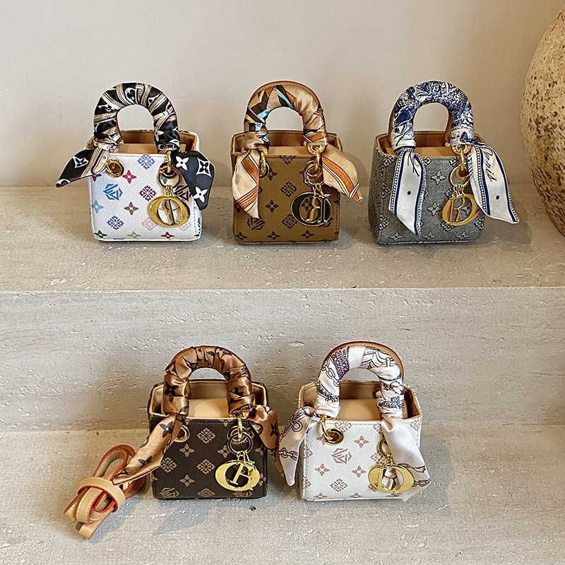 儿童宝宝2025新款高颜值ins风百搭复古手提丝巾配饰包小公主挎包,玩具/童车/益智/积木/模型,斜挎包/拎包/腰包,淘宝优惠券,粉丝福利购,淘宝优惠卷