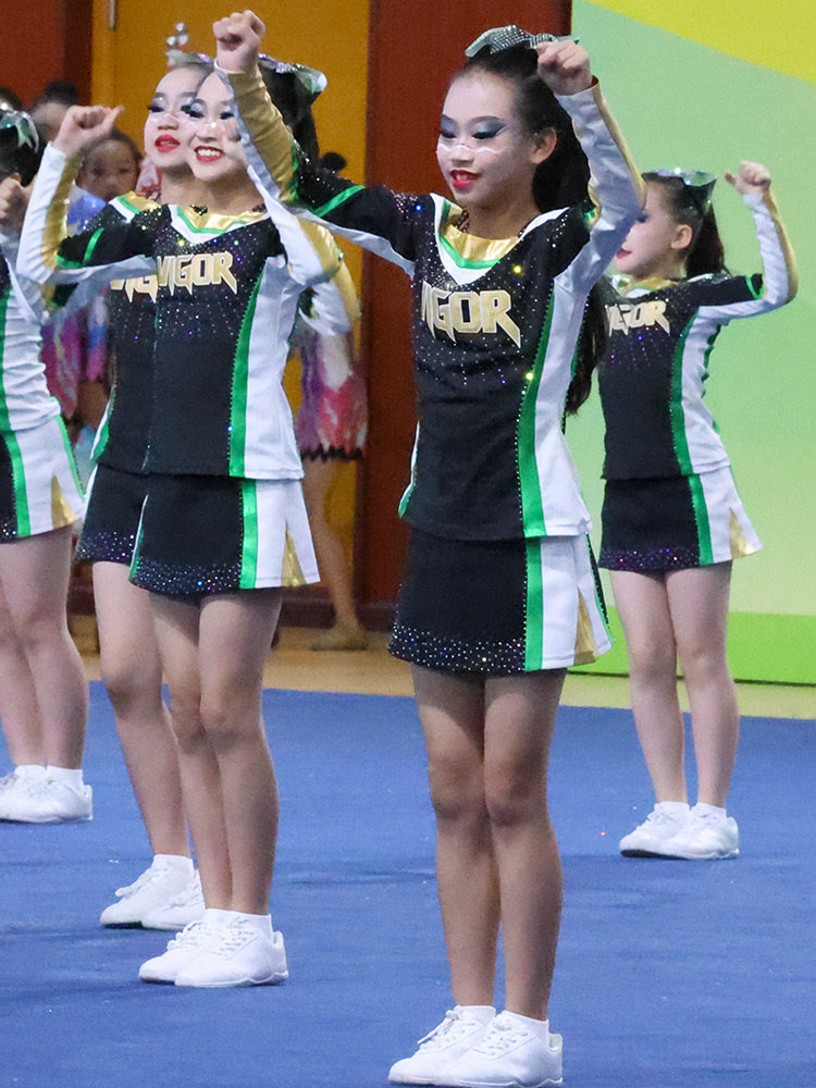 啦啦队演出服竞技健美操服装