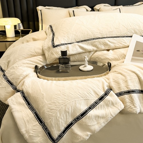 斐达百丽A类轻奢高档冬季雕花牛奶绒四件套冬款珊瑚绒加厚绒被套