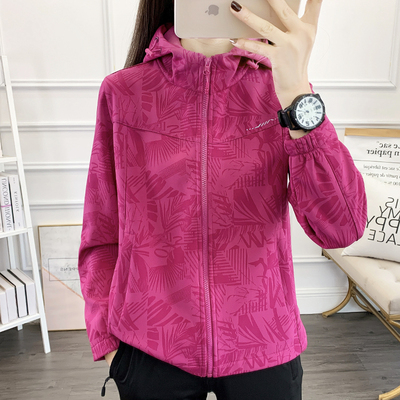 秋冬印花软壳衣户外防风