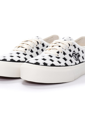VANS VAULT Authentic One-Piece 毛巾布棋盘格板鞋 VN0A5HTG41Z