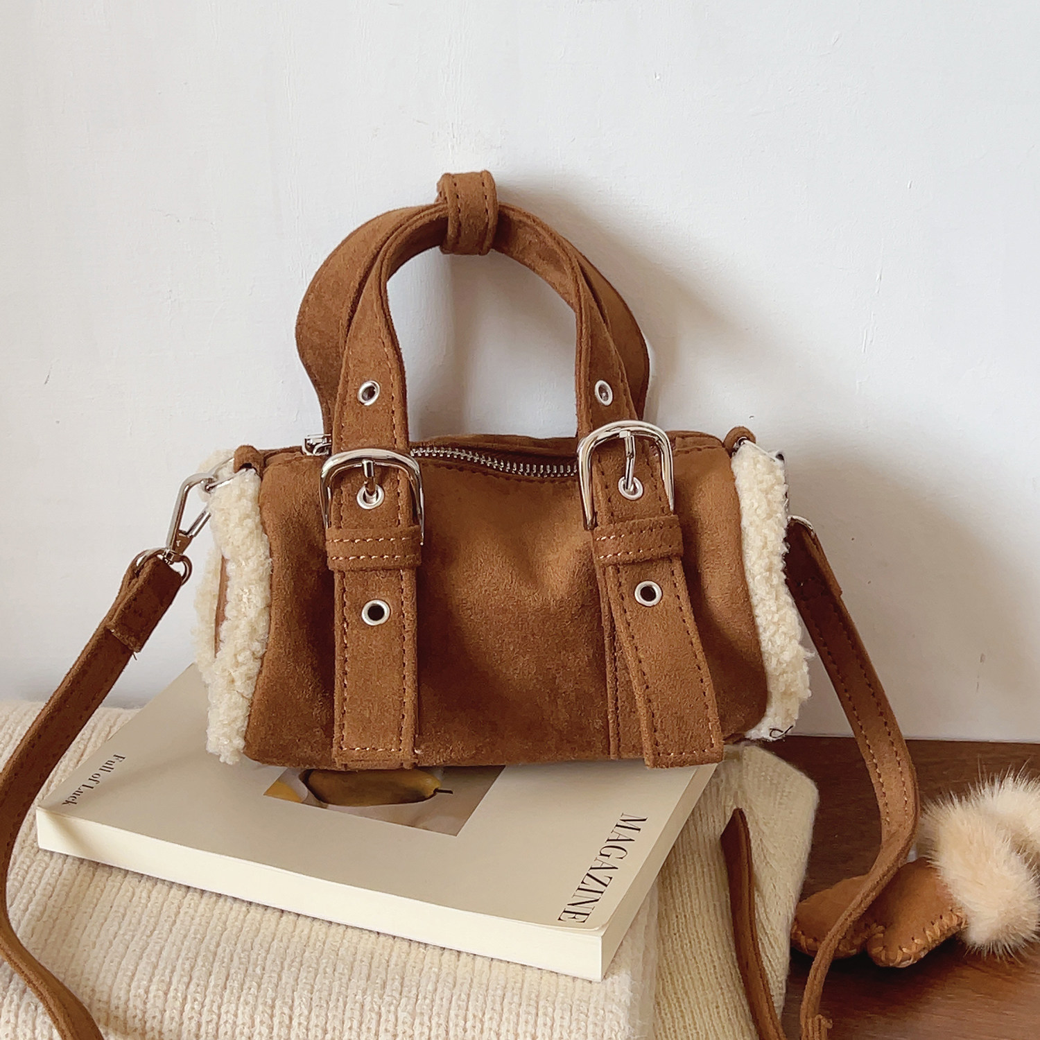 ins秋冬复古绒面拼接羊羔毛枕头包迷你手提包毛毛包毛绒包斜挎包,箱包皮具/热销女包/男包,托特包,淘宝优惠券,粉丝福利购,淘宝优惠卷