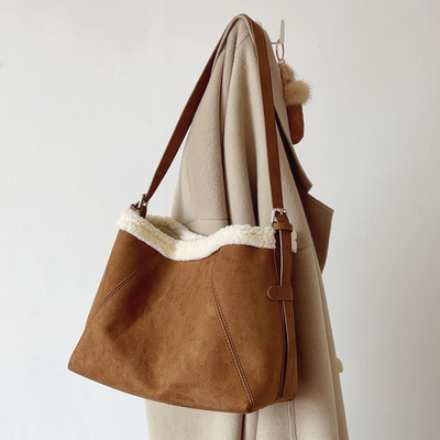 韩系ins复古绒面托特包撞色羊羔毛腋下单肩包毛绒包毛毛包斜挎包