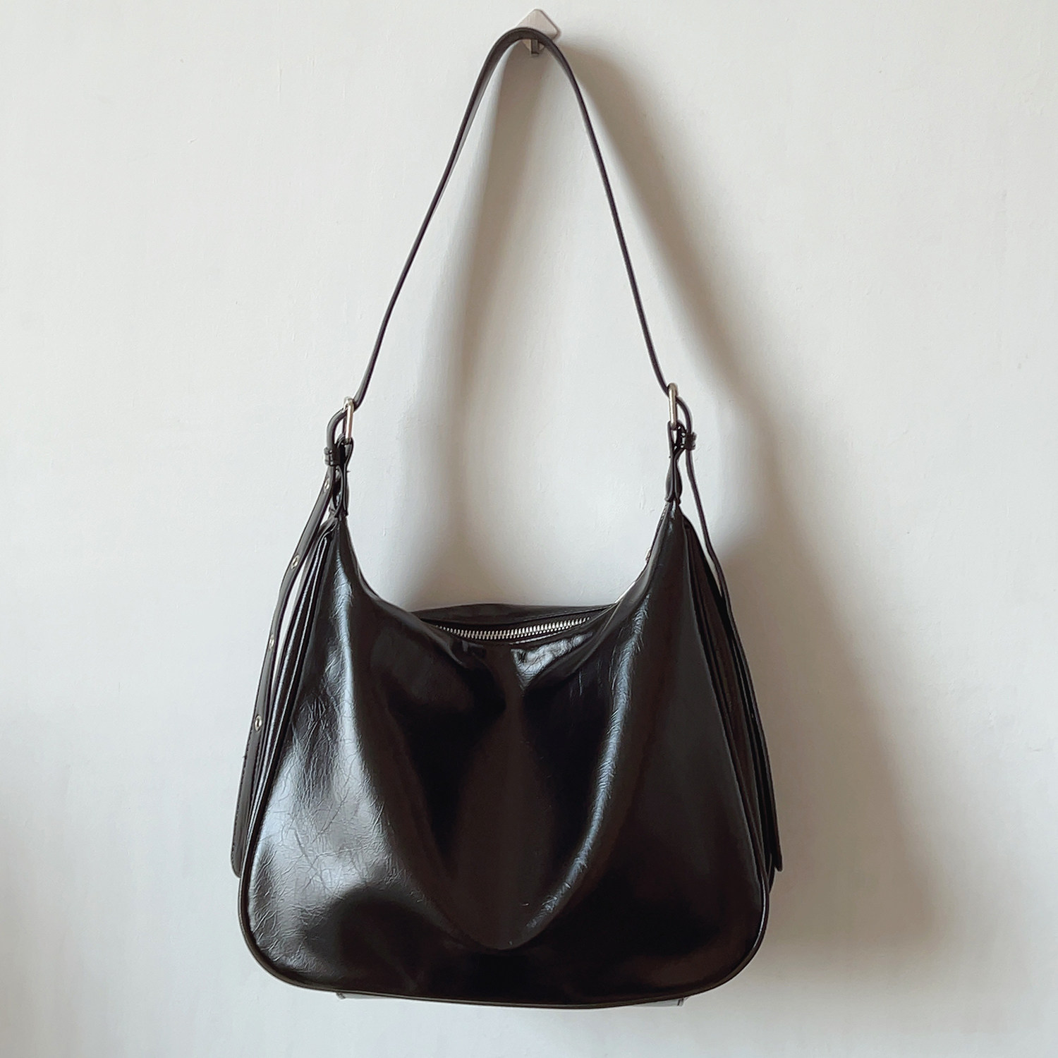 港风ins时尚油蜡质感托特包简约百搭单肩斜挎包通勤包女包2026新,箱包皮具/热销女包/男包,托特包,淘宝优惠券,粉丝福利购,淘宝优惠卷