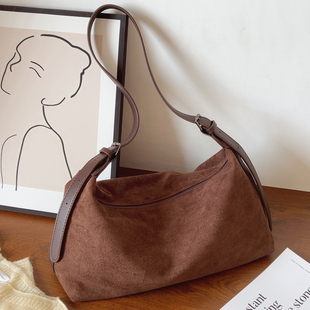 ins简约复古麂皮绒托特包休闲绒面慵懒风单肩斜挎包通勤包2025秋