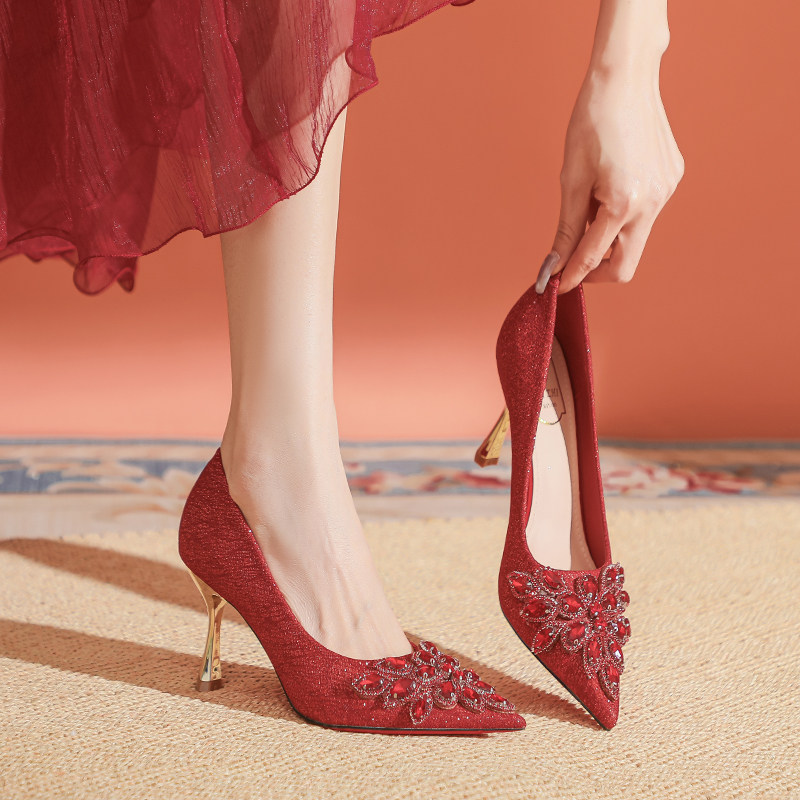 meichen/美晨高级感红色秀禾水钻婚鞋新娘鞋女不累脚高跟鞋配裙子,女鞋,婚鞋,淘宝优惠券,粉丝福利购,淘宝优惠卷