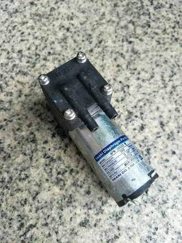 二手iwaki 易威奇 APN-30GD2-W真空泵 气泵 吸液泵 隔膜泵询价