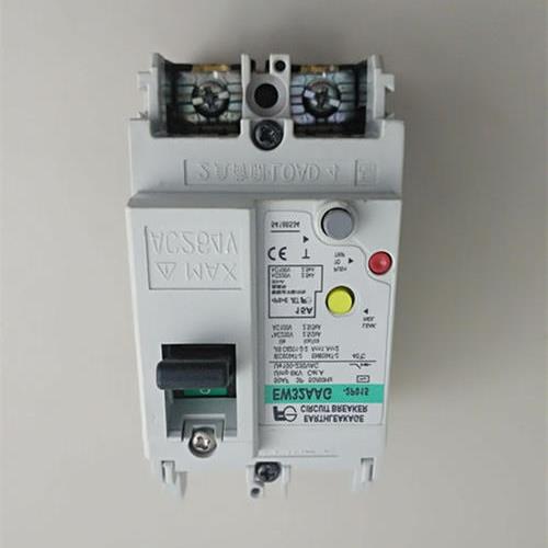 EW32EAG-2P/3P/4P010B/020B/032B富士FUJ塑壳断路器SC-E03A/G 24V