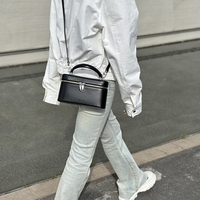 高级感真皮单肩手提盒子包小方包