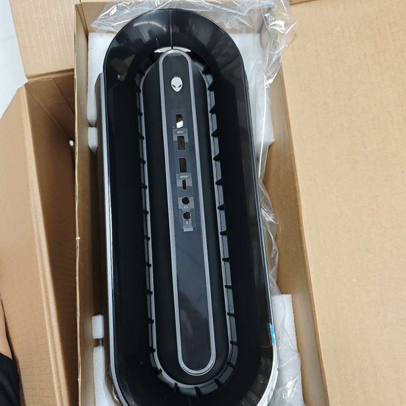 议价外星人Auraro R9机连接器
