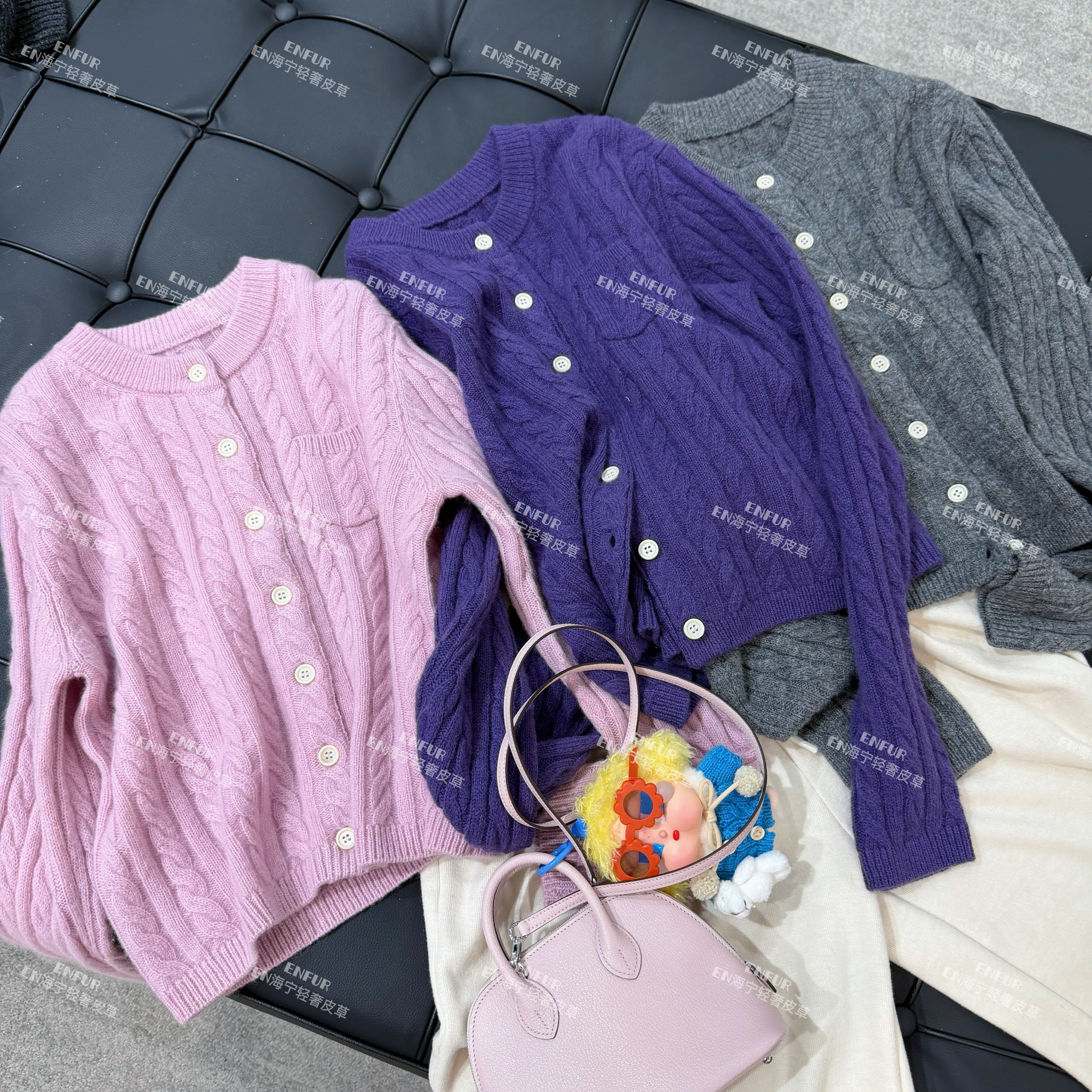 显白麻花针织羊毛开衫