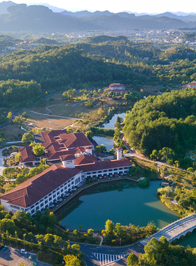 【闽越寻源】武夷山大红袍山庄2-3晚客房+自助早餐+闽越文化体验