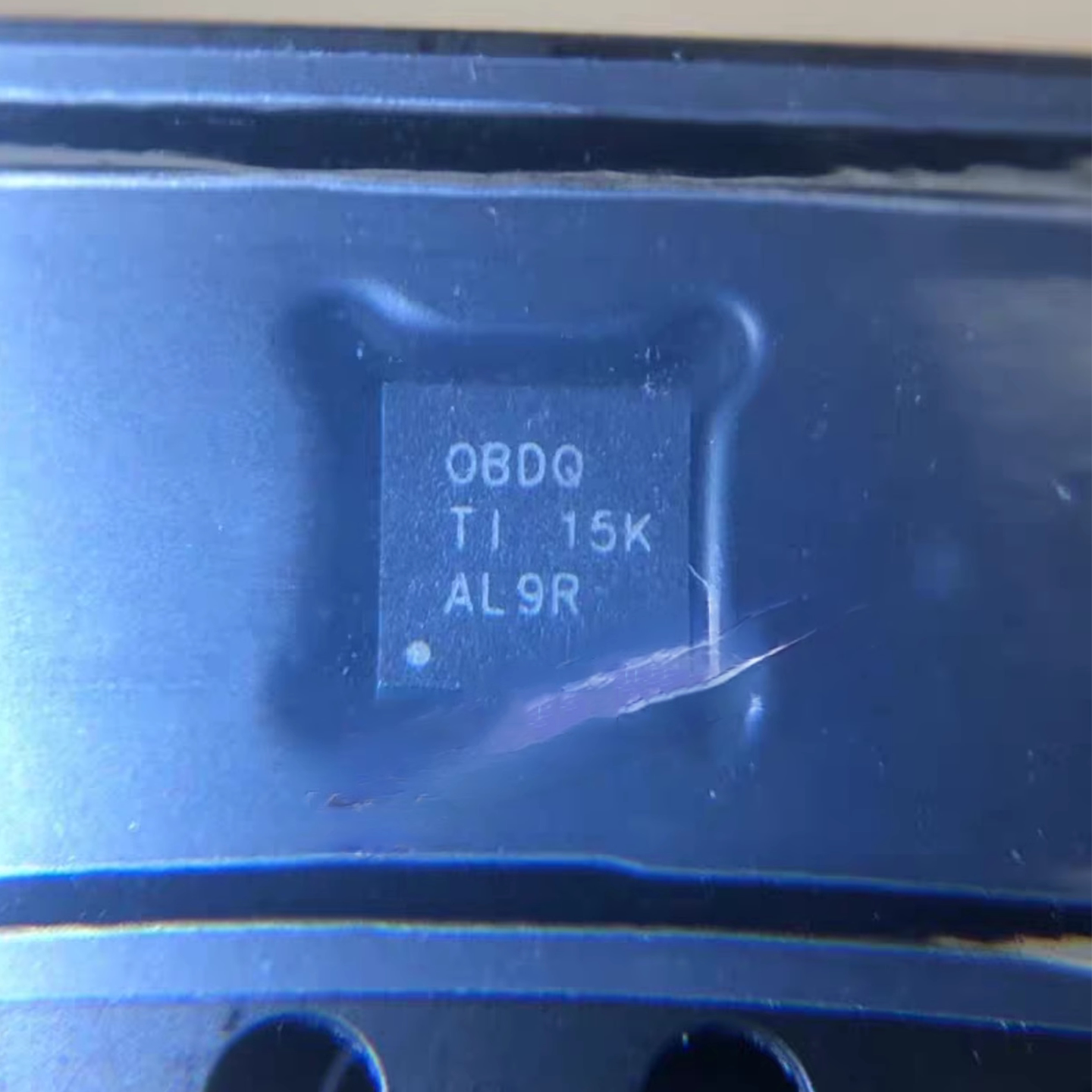 IC 芯片 OPA211IDRGR QFN8 丝印OBDQ OPA211IDRGT 现货供应 - 实物图