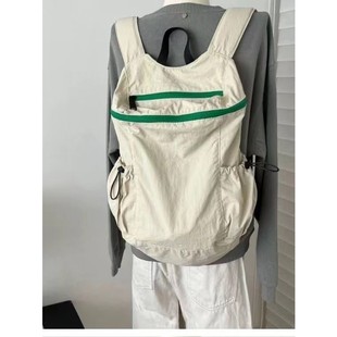 暗藏玄机的书包通勤女包可放电脑能藏东西书包初中女生混的人轻便