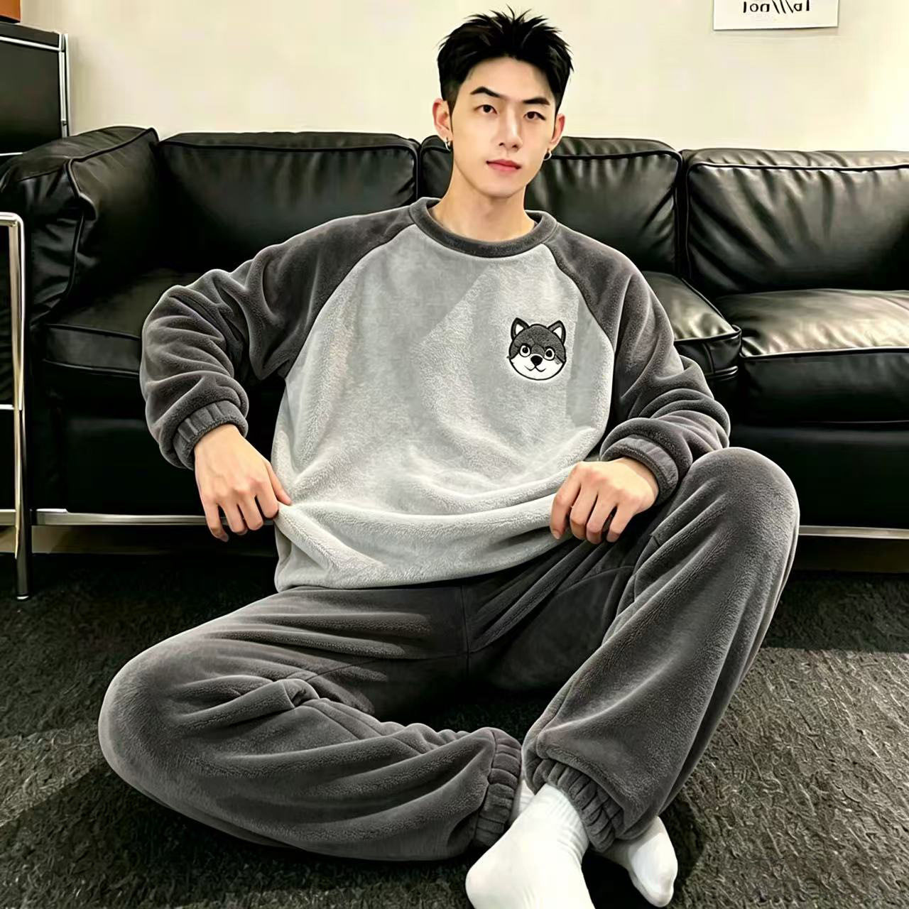 男士睡衣冬季珊瑚绒加绒保暖秋冬法兰绒圆领青年大学生家居服特价
