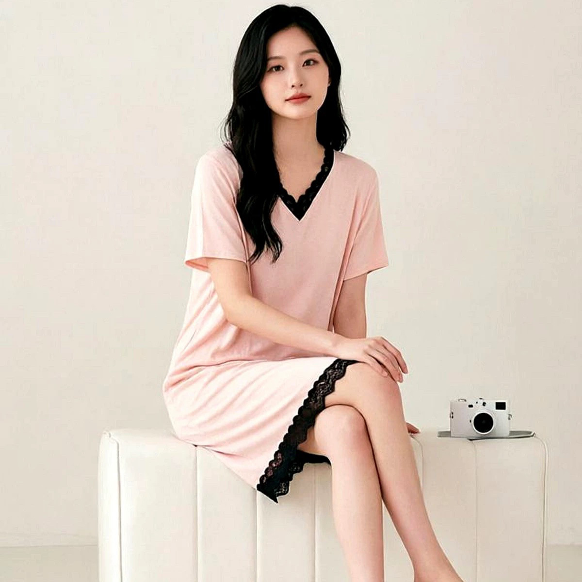 绮瑞夏季莫代尔短袖睡裙蕾丝花边V领睡衣裙薄款休闲中长款宽松裙