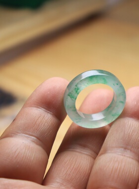 17号冰种戒指阳绿色飘花非洲翠玉戒男女款飘绿指环尾戒扳指送礼