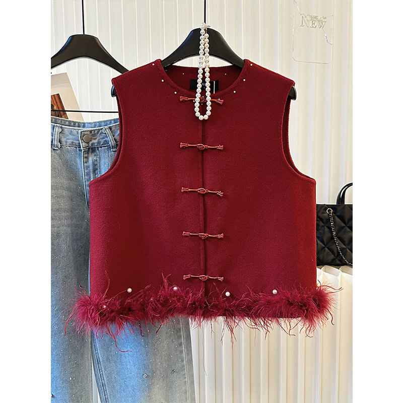 2026年春红色鸵鸟毛拼接背心高级感新中式简约国风复古盘扣马甲女,女装/女士精品,马夹,淘宝优惠券,粉丝福利购,淘宝优惠卷