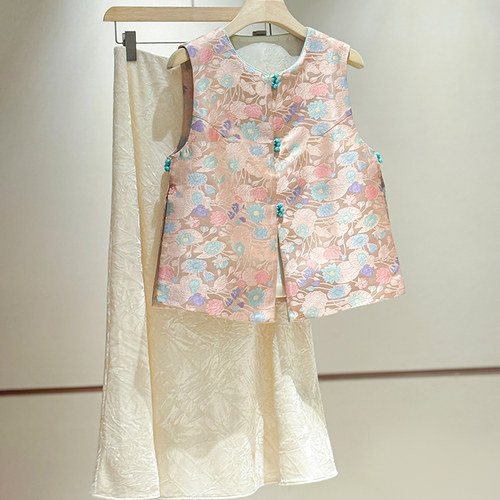 2026新中式减龄早秋款国风马夹中国风印花外穿马甲女网红设计感