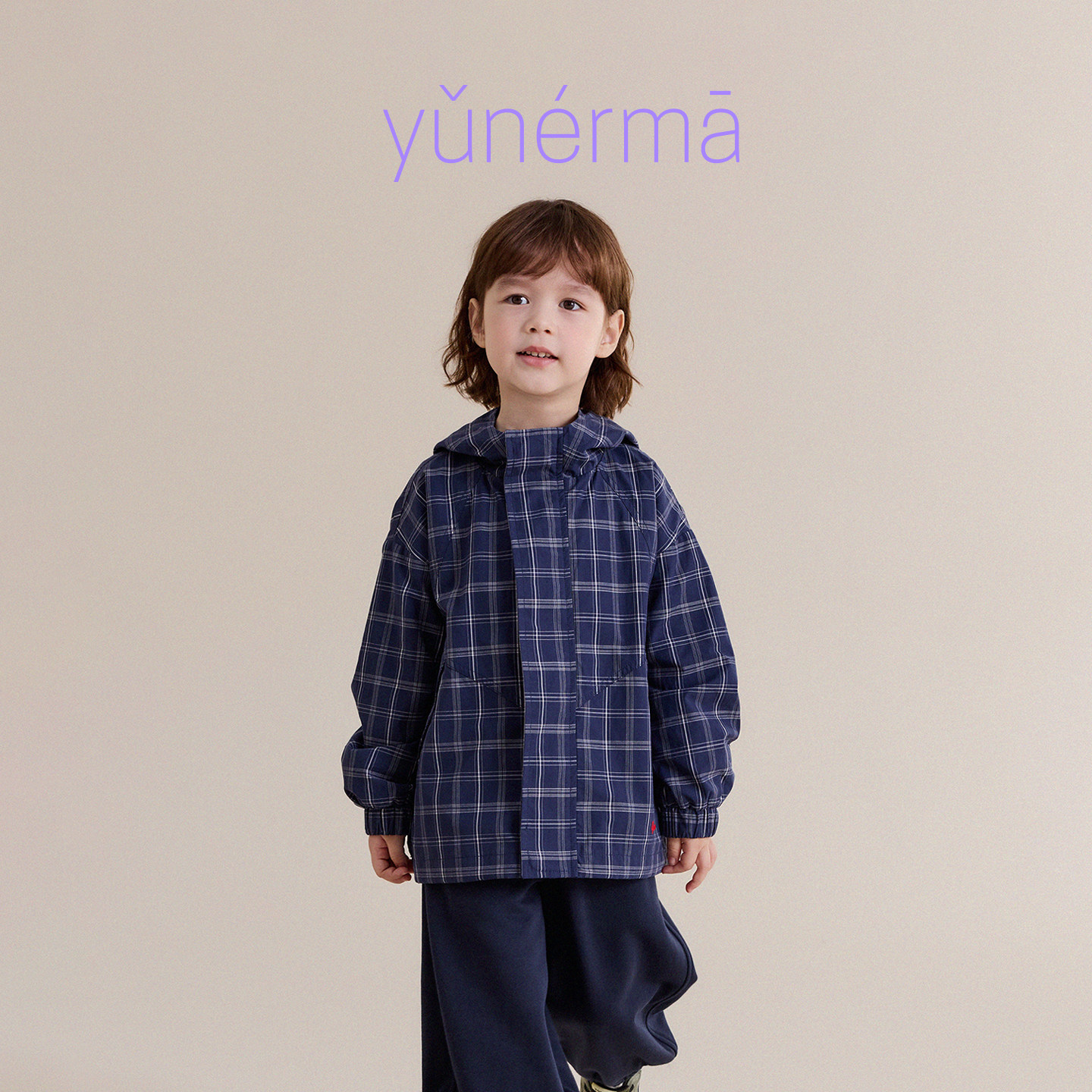 私服日系格子连帽外套图片