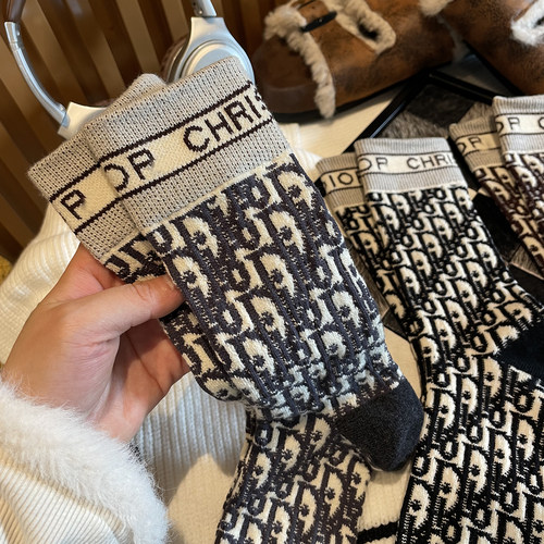 女士高端奢侈品羊毛袜子欧韩现货