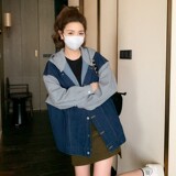 2C270-911-P145-K198牛仔拼接卫衣带帽夹克外套，女装派克服，2C270