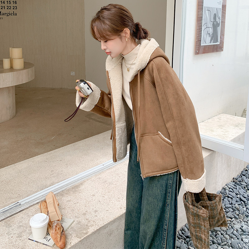 C270-2761-P185-K268带帽简约款皮毛一体,女装毛呢外套,2C270